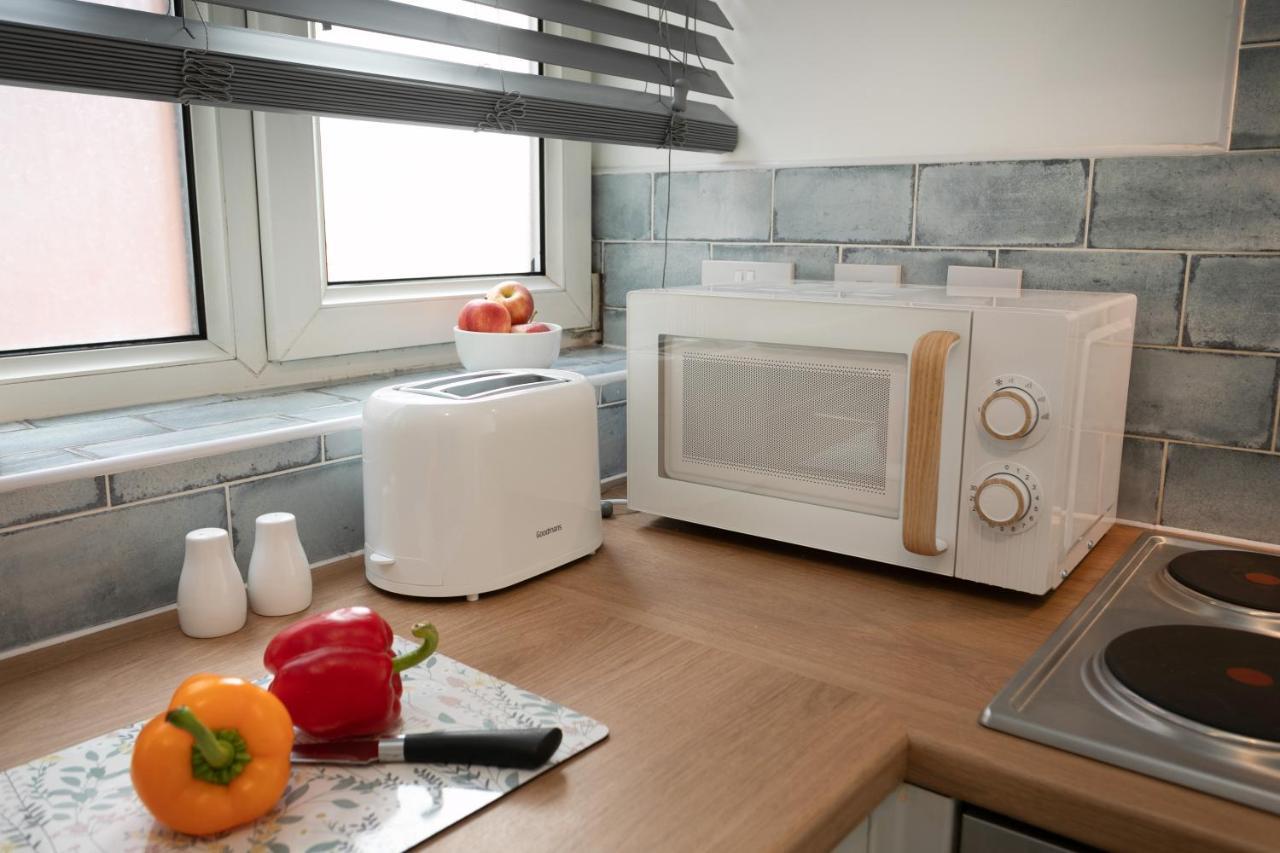 דירות לינקולן Near Hospital, Netflix, Sleeps Up To 3, Fast Wi-Fi מראה חיצוני תמונה